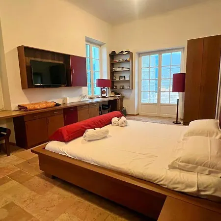 Royal Domain, Bnbrickeys Μεντόν