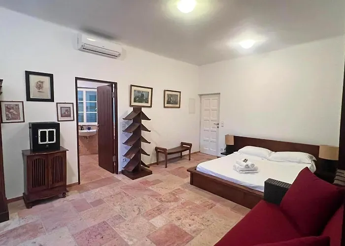 Royal Domain, Bnbrickeys * Menton