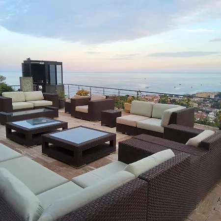 Royal Domain, Bnbrickeys Daire *