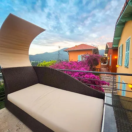 Royal Domain, Bnbrickeys *