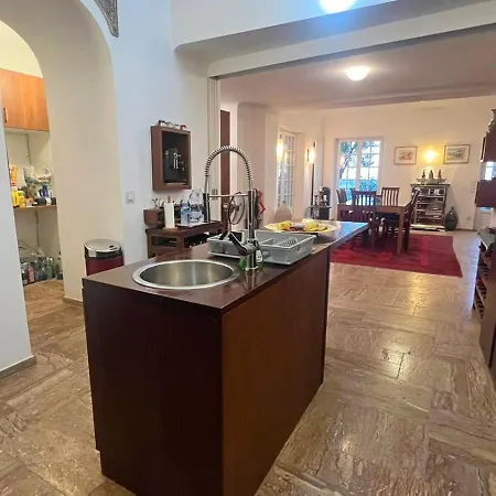 Daire Royal Domain, Bnbrickeys