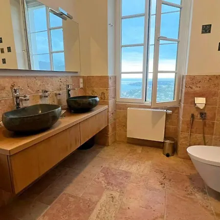 Royal Domain, Bnbrickeys Daire *