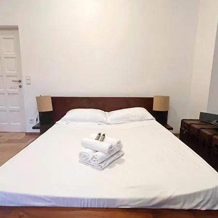 Royal Domain, Bnbrickeys * 芒通