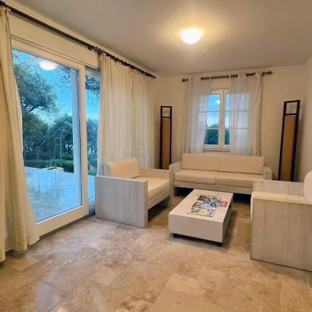 Royal Domain, Bnbrickeys * Menton