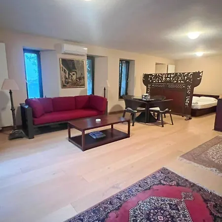 Daire Royal Domain, Bnbrickeys *